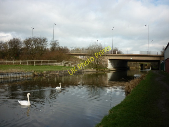 Photo 6"x4" Leeds and Liverpool Canal Bridge #114AA Church c2011