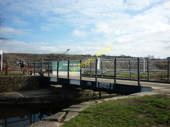 Photo 6"x4" Leeds and Liverpool Canal Bridge #113 Church c2011