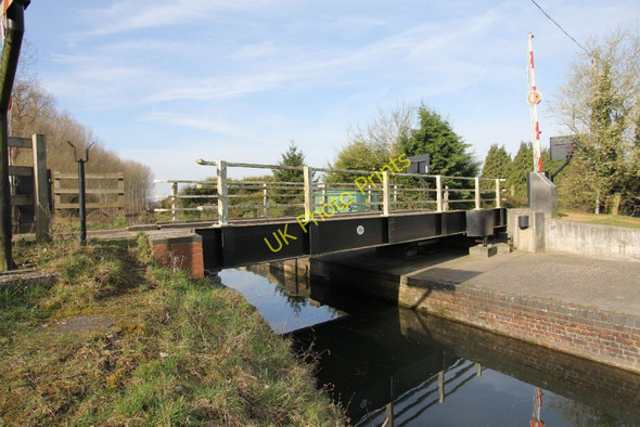 Photo 6"x4" Ufton Swing Bridge Ufton Green c2011