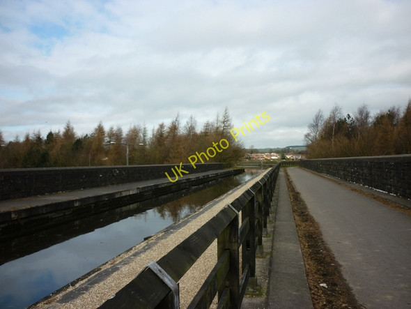Photo 6"x4" Leeds and Liverpool Canal Bridge #108AA Church c2011