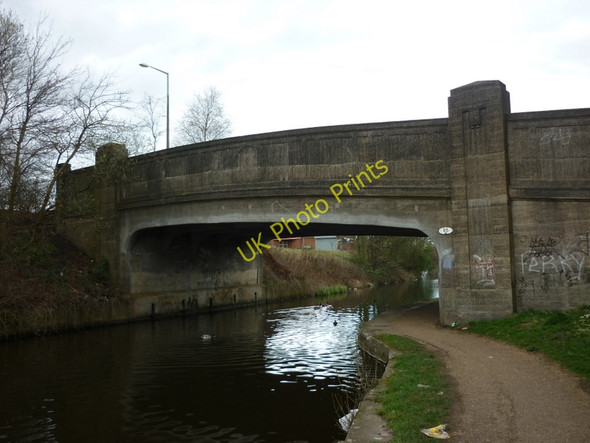 Photo 6"x4" Leeds and Liverpool Canal Bridge #96 Blackburn\/SD6827 c2011