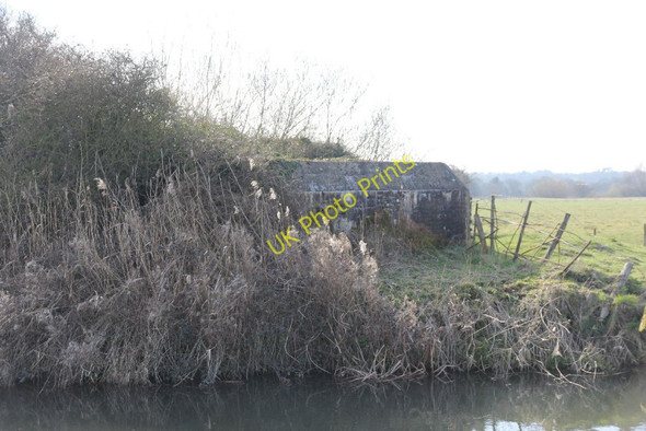 Photo 6"x4" On the other side Ufton Green c2011
