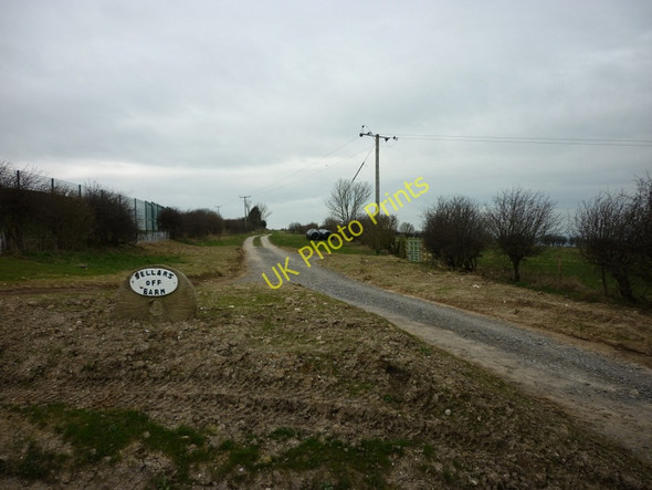 Photo 6"x4" The way to Sellars Off Barn, south of Flixton Flixton\/TA0379 c2011