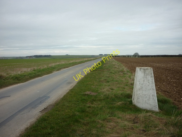 Photo 6"x4" Trig point #S6335 to the south of Fordon Fordon c2011