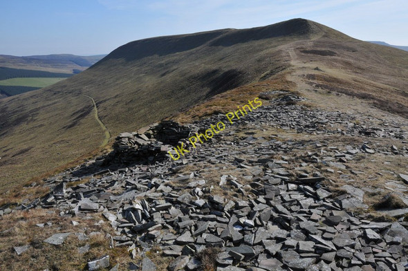 Photo 6"x4" On the col between Pen Trumau and Mynydd Llysiau Pengenffordd c2011
