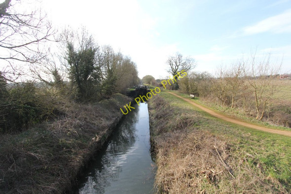 Photo 6"x4" View to the lock Ufton Green c2011