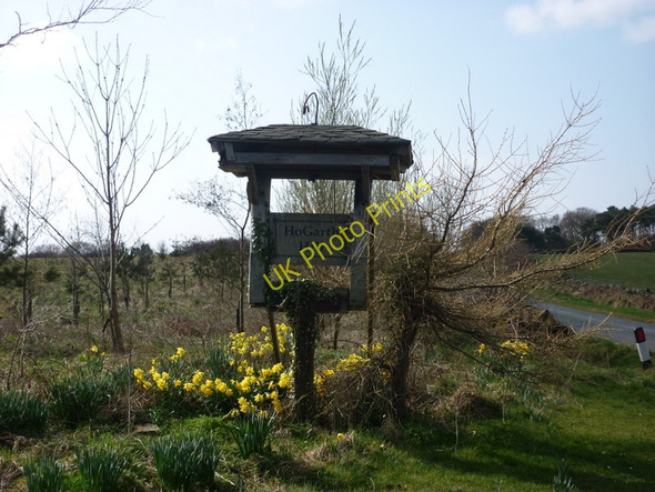 Photo 6"x4" The sign for HoGarth Hill Fylingthorpe c2011