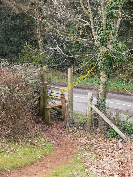 Photo 6"x4" Footpath stile near Peper Harow Peper Harow c2011