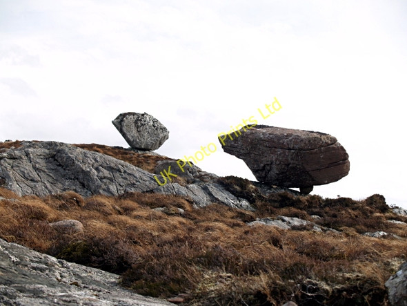 Photo 6"x4" Perched boulders, Carn na Glaic Buidhe Badluarach c2008