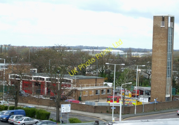 Photo 6"x4" Basildon Fire Station Barstable c2008