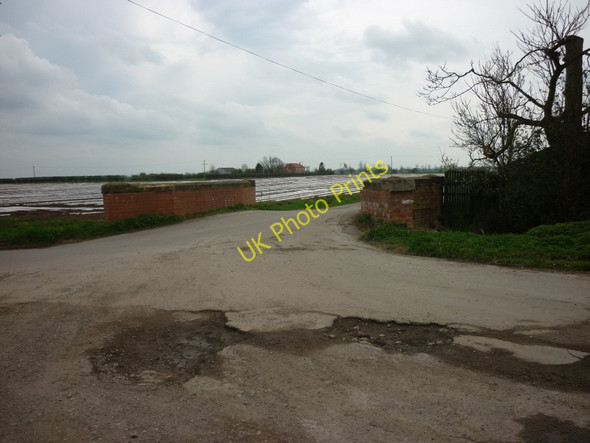 Photo 6"x4" A bridge on Jaque's Bank (road) Windsor\/SE7612 c2011