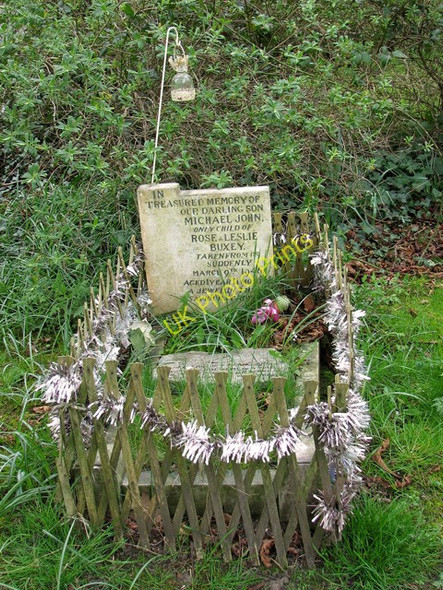 Photo 6"x4" Earlham Road Cemetery Norwich c2011