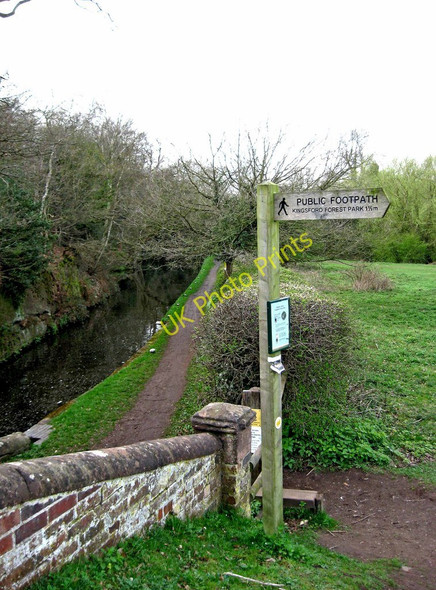 Photo 6"x4" Signpost by Debdale Bridge, Staffs & Worcs Canal, near Cookley Cookley\/SO8480 c2011