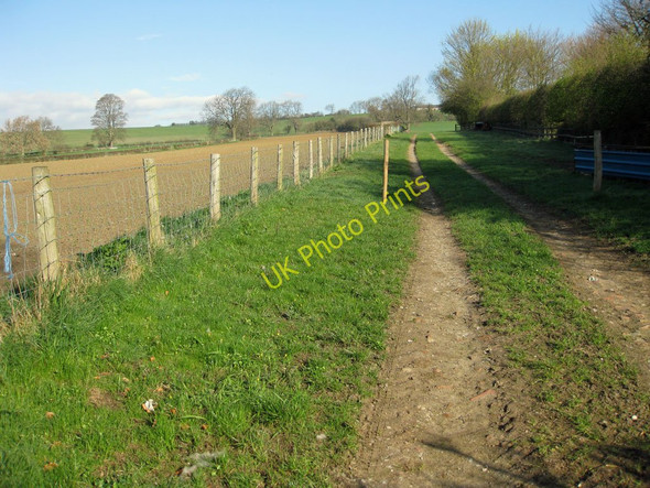 Photo 6"x4" Farm track, Kirkbymoorside Kirkbymoorside c2011