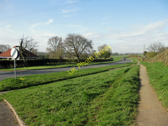 Photo 6"x4" A170 heading for Helmsley Kirkbymoorside c2011