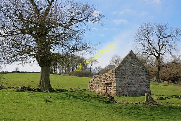 Photo 6"x4" Ruined Barn near Clough Head Hayes\/SK0860 c2011