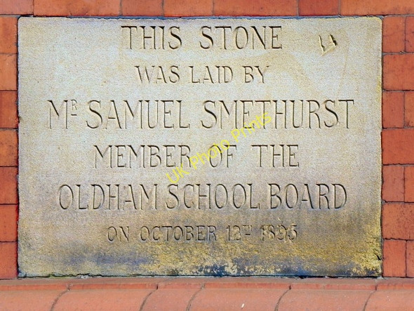 Photo 6"x4" Oldham Board School - Date Stone Shaw\/SD9308 c2011
