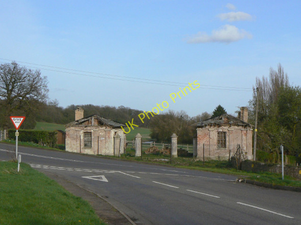 Photo 6"x4" Gate lodges at Drakeholes Everton\/SK6991 c2011