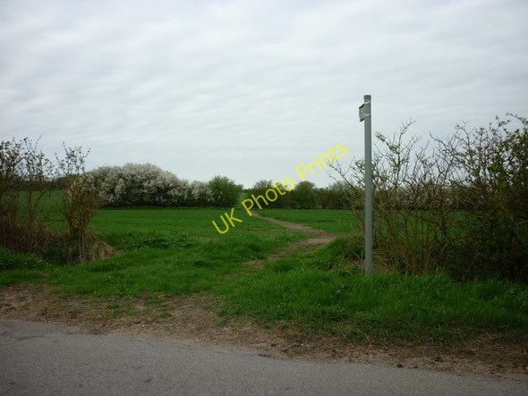 Photo 6"x4" A footpath off Brigg Road, North Kelsey North Kelsey c2011