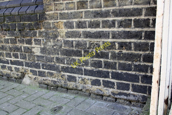 Photo 6"x4" Benchmark on Stourcliffe Street wall of West London Synagogue Westminster c2011