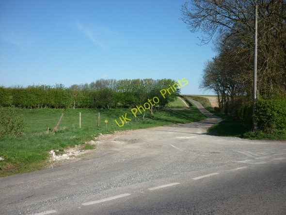 Photo 6"x4" The way to Thirkleby Wold from Croome Dale Lane Sledmere c2011