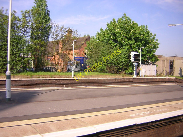 Photo 6"x4" Streatham Common station Streatham c2011