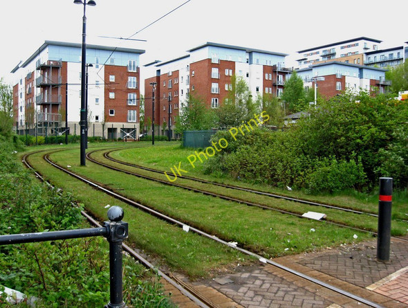Photo 6"x4" Manchester Metrolink grassed track by Etap Hotel, Salford Quays, Salford Salford\/SJ8098 c2010