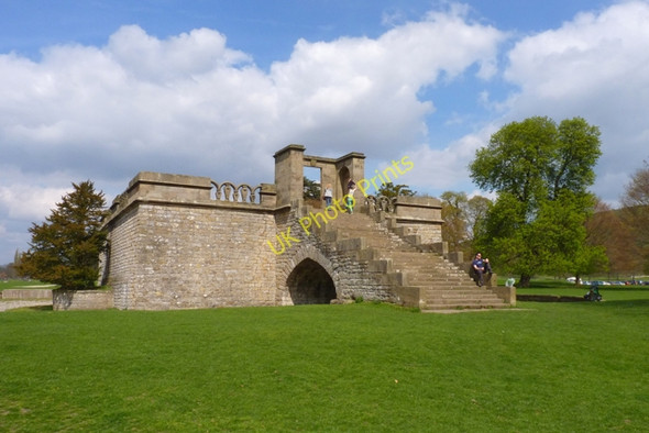 Photo 6"x4" Queen Mary's Bower, Chatsworth Dunsa c2011