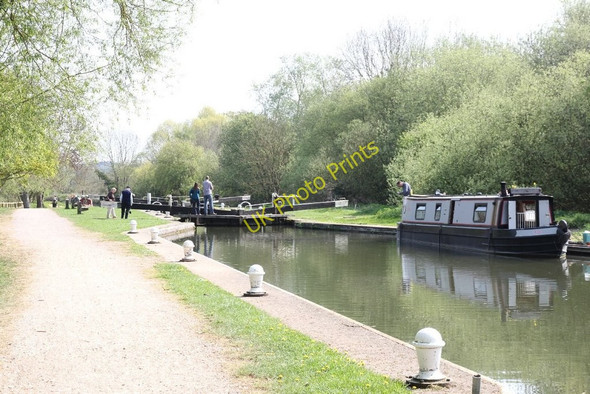 Photo 6"x4" Lock ahead Aldermaston Wharf c2011