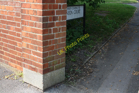 Photo 6"x4" Benchmarked wall pier at footpath to Benyon Court from Beverley Avenue Reading c2011