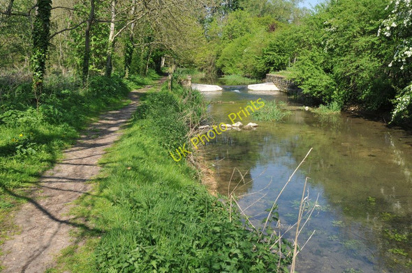 Photo 6"x4" Weir on the River Thames Ewen c2011