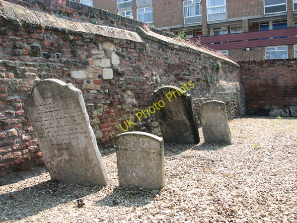 Photo 6"x4" Jewish cemetery in Millfleet, King's Lynn King's Lynn c2011 P1