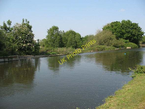 Photo 6"x4" Canal overflow weir Southall c2011