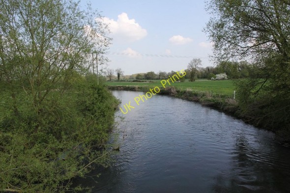 Photo 6"x4" Bending away Aldermaston Wharf c2011
