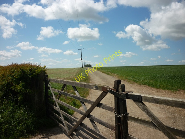 Photo 6"x4" The way to Fox Covert Farm, near Riplingham Riplingham c2011