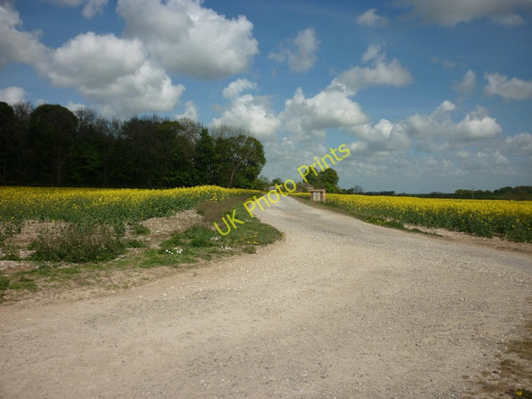 Photo 6"x4" The way to Enthorpe House Farm Enthorpe Ho c2011