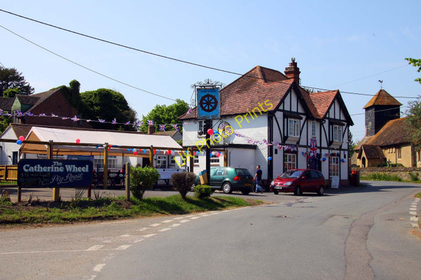 Photo 6"x4" The Catherine Wheel in Drayton St Leonard Drayton St Leonard c2011