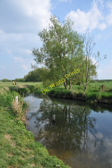 Photo 6"x4" River Thames by North Meadow Cricklade c2011