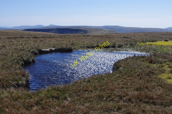 Photo 6"x4" Small tarn on Wild Boar Fell Fell End\/SD7298 c2011