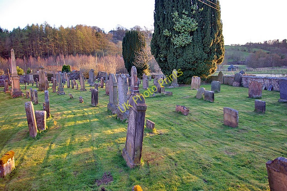Photo 6"x4" Dalserf Graveyard Dalserf c2008