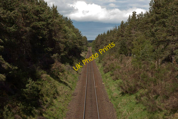 Photo 6"x4" Highland mainline north of Moy Moy Hall c2011