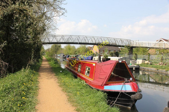 Photo 6"x4" Narrowboats by the bridge Aldermaston Wharf c2011