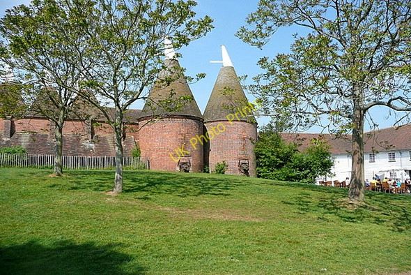 Photo 6"x4" Oast house at Sissinghurst Castle Camden Hill c2011