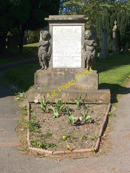Photo 6"x4" Memorial of Daniel McAusland Dumbarton c2011
