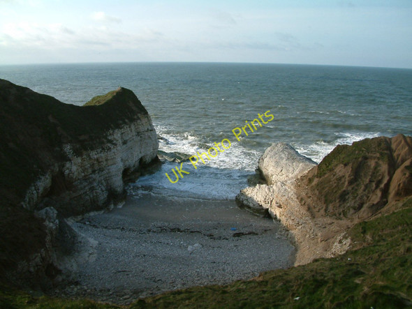 Photo 6"x4" Beach between the cliffs at Thornwick North Landing c2005