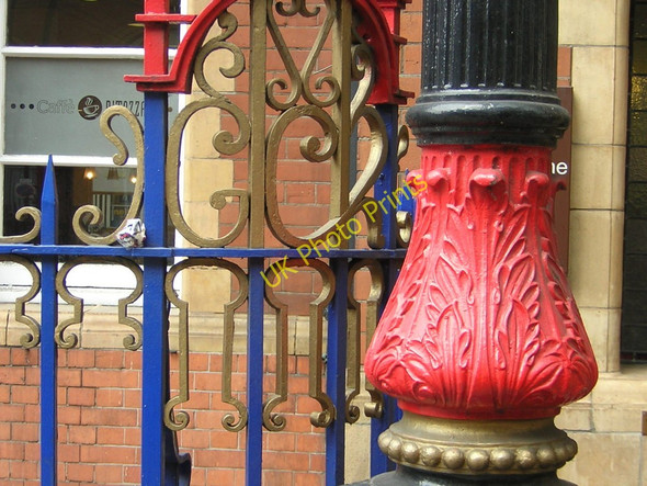 Photo 6"x4" Ironwork, Marylebone station Marylebone\/TQ2881 c2011