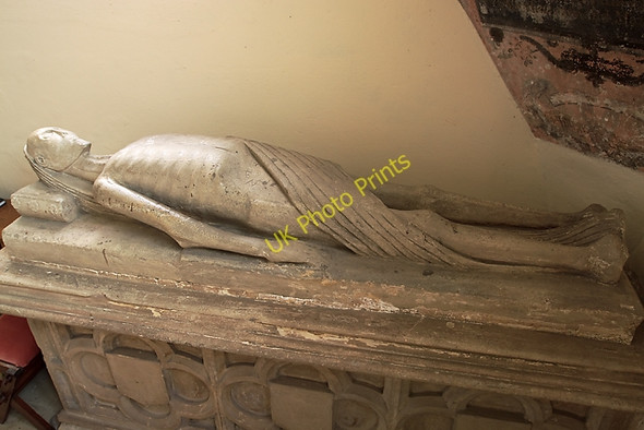 Photo 6"x4" Tomb effigy - St Mary's parish church, Stalbridge Stalbridge c2011