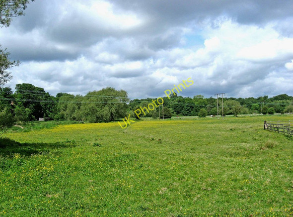 Photo 6"x4" A view across fields near Stourport-on-Severn Stourport-on-Severn c2011