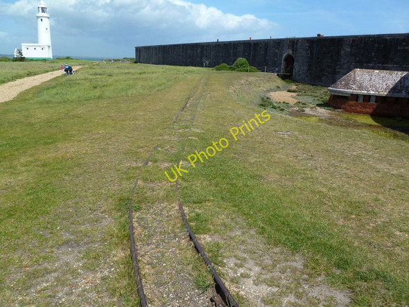 Photo 6"x4" Hurst Castle, railway Colwell\/SZ3287 c2011