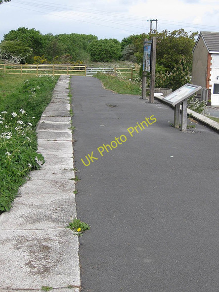 Photo 6"x4" Former station platform, Ravenscar, NW view Ravenscar c2011
